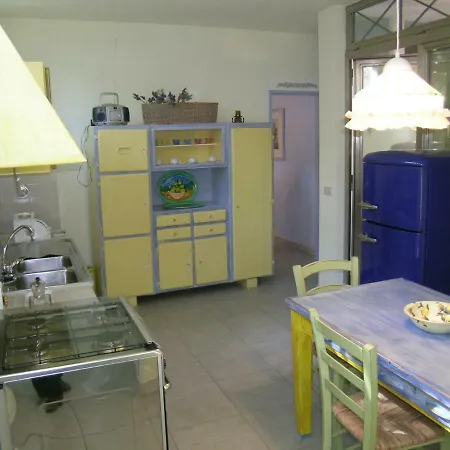 Holiday home E Apt. Silvia By Agenzia Solturelba